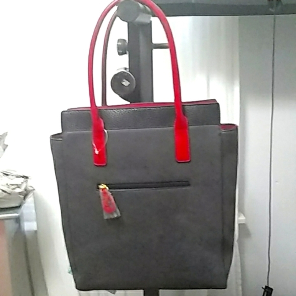 Hand bag